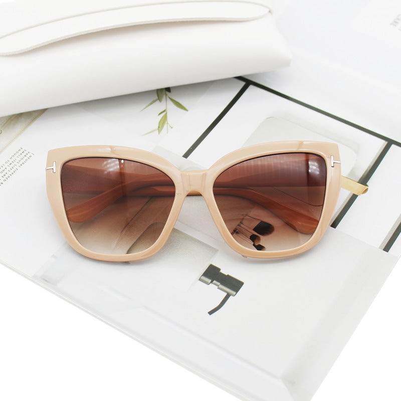 Damen Cat-Eye Sonnenbrille mit eleganten Akzenten Brehn