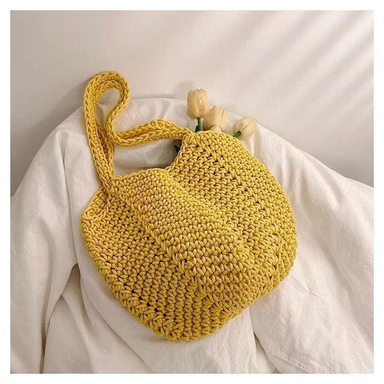 Trendige, Handgefertigte Häkel-Tasche Brehn