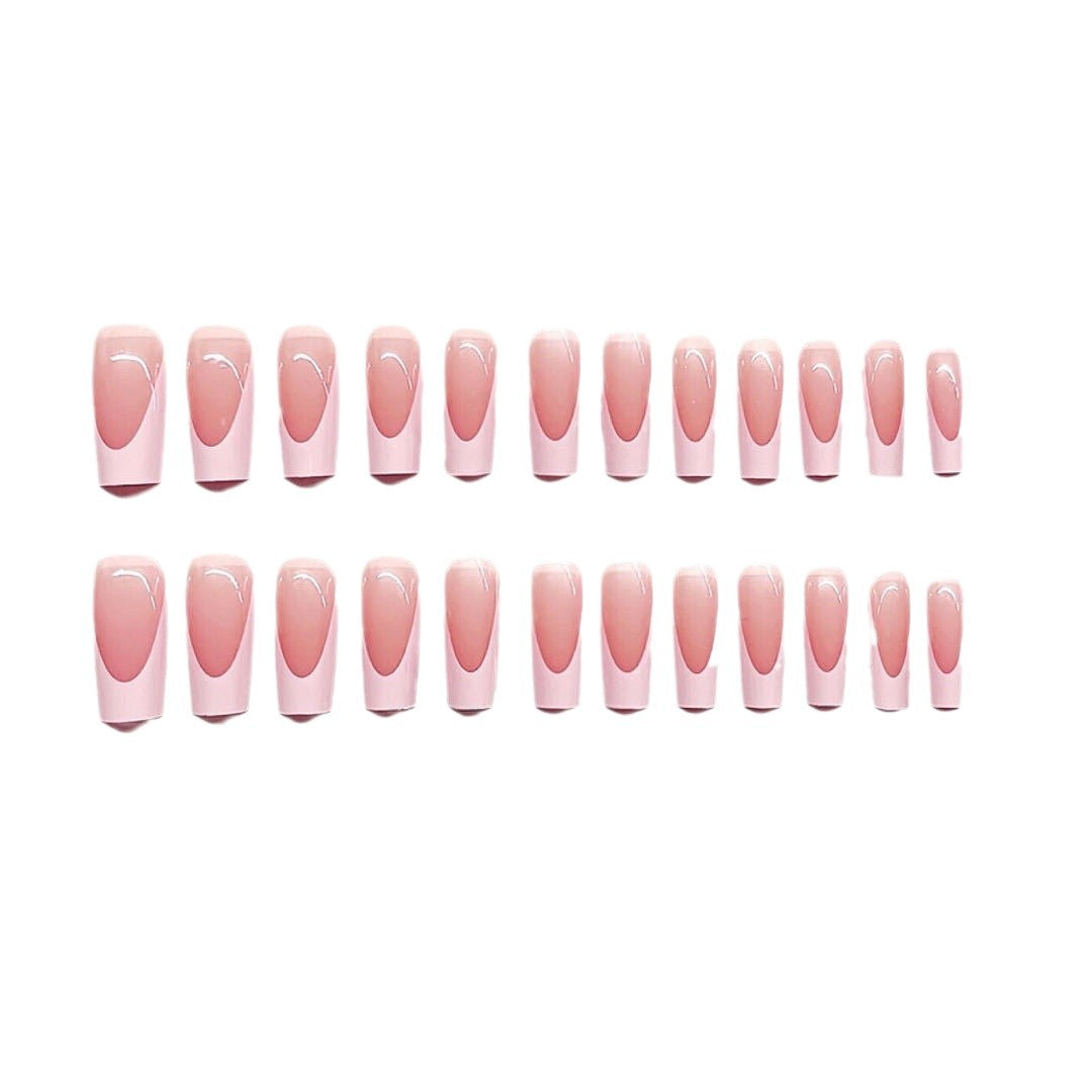 Kreatives Cut-Out Acryl-Nagel-Set Brehn