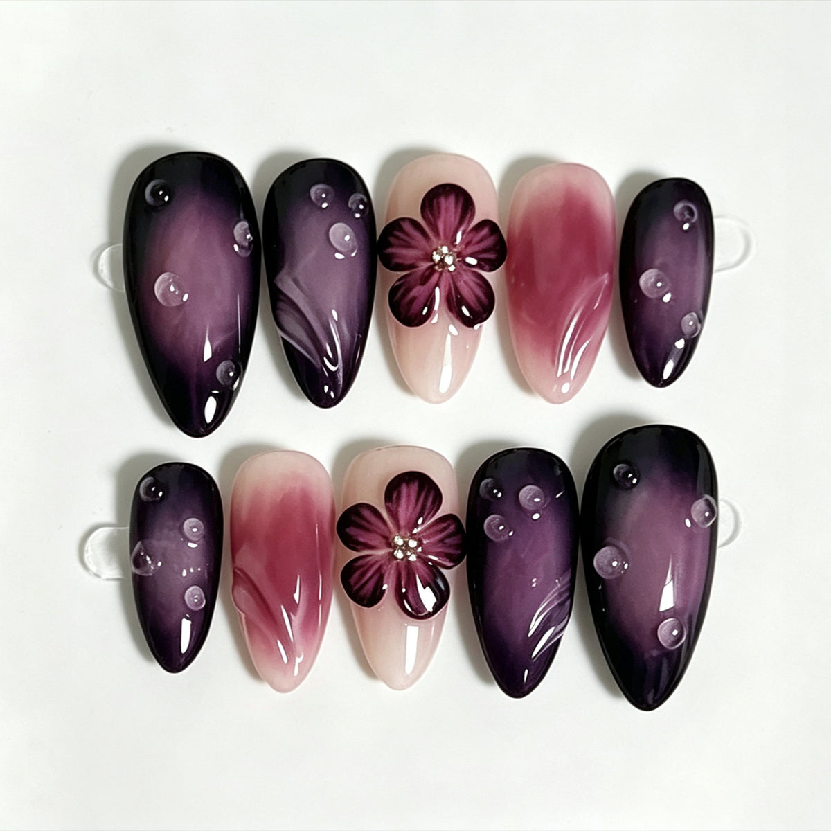 Elegantes florales Akzent-Press-On-Nagelset Brehn