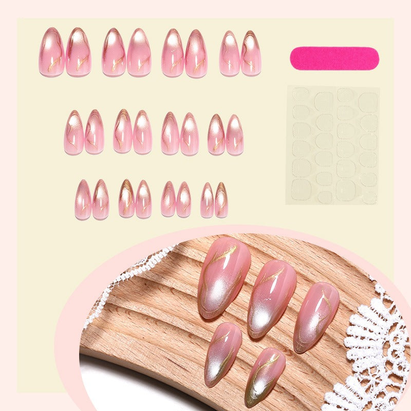 Kunstnagelset mit eleganten metallischen Akzenten Brehn
