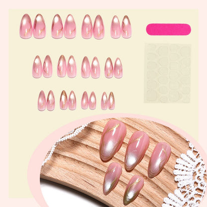 Kunstnagelset mit eleganten metallischen Akzenten Brehn