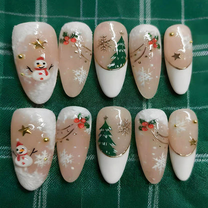 Kunstnagelset mit festlichen Wintermotiven und kreativen Designs Brehn