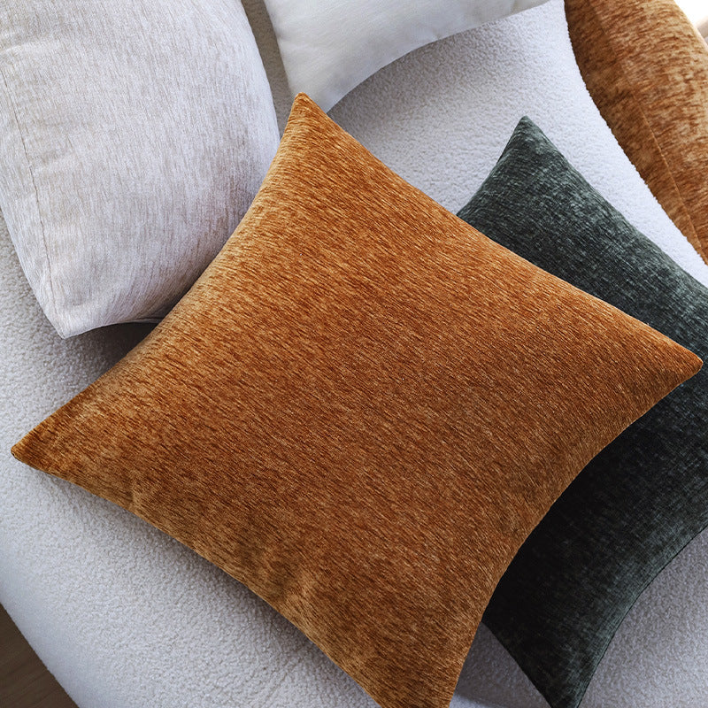 Quadratischer Kissenbezug aus soften Chenille-Samt mit melierter Struktur Brehn
