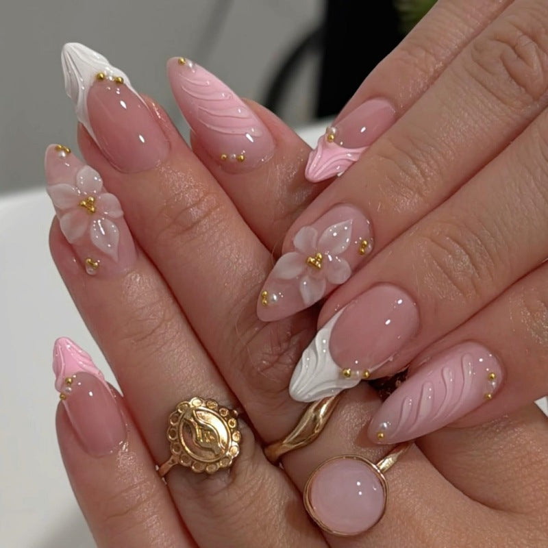 Floral Verziertes Press-On Nagelset Brehn