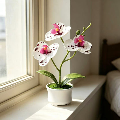 Künstliche Orchideenpflanze für die Innendekoration zu Hause und im Büro
