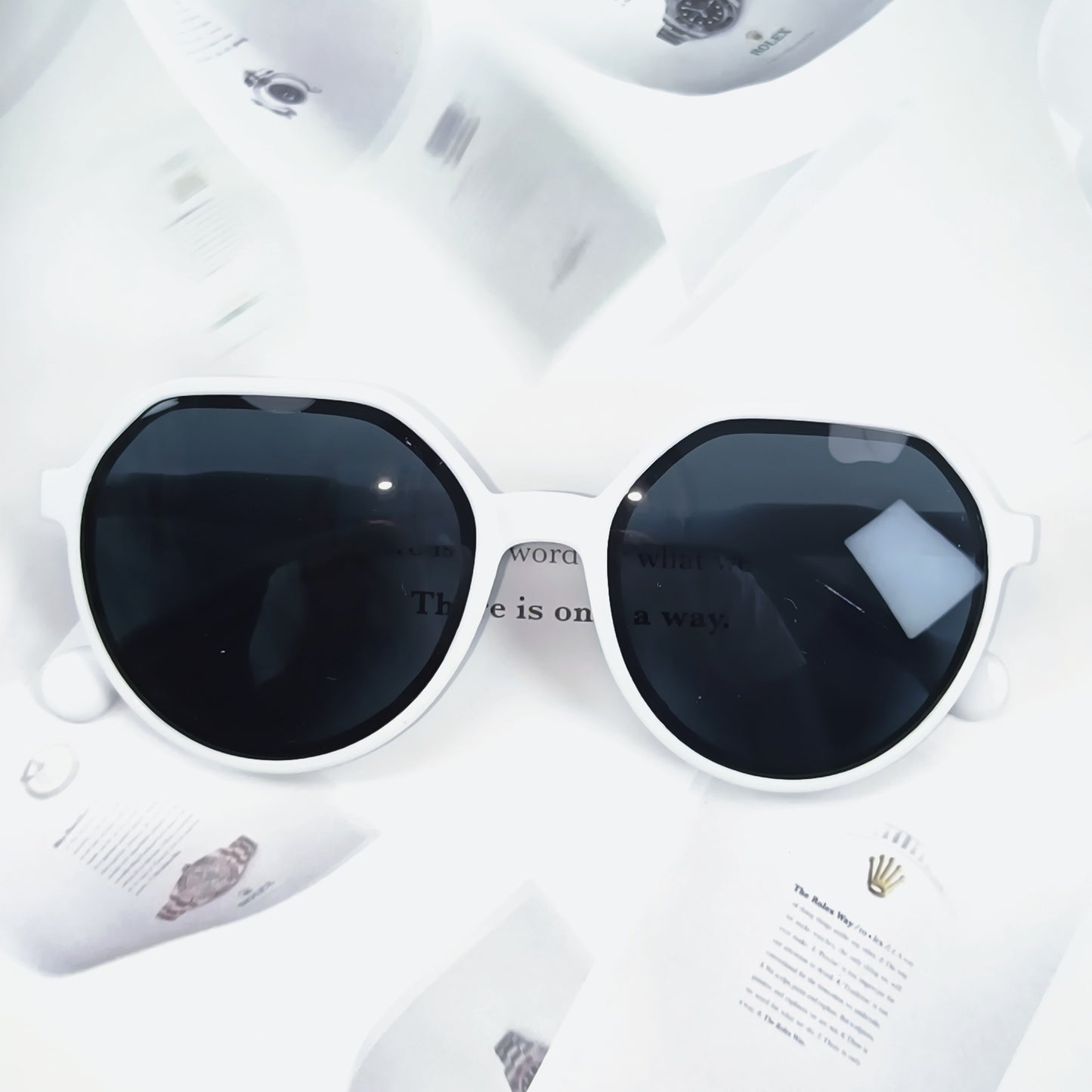 Damen Geometrische Sonnenbrille mit extravagantem Akzent Brehn