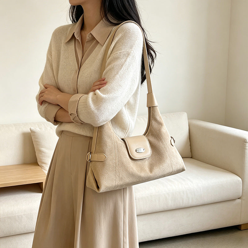 Stylische Wildleder-Schultertasche Brehn