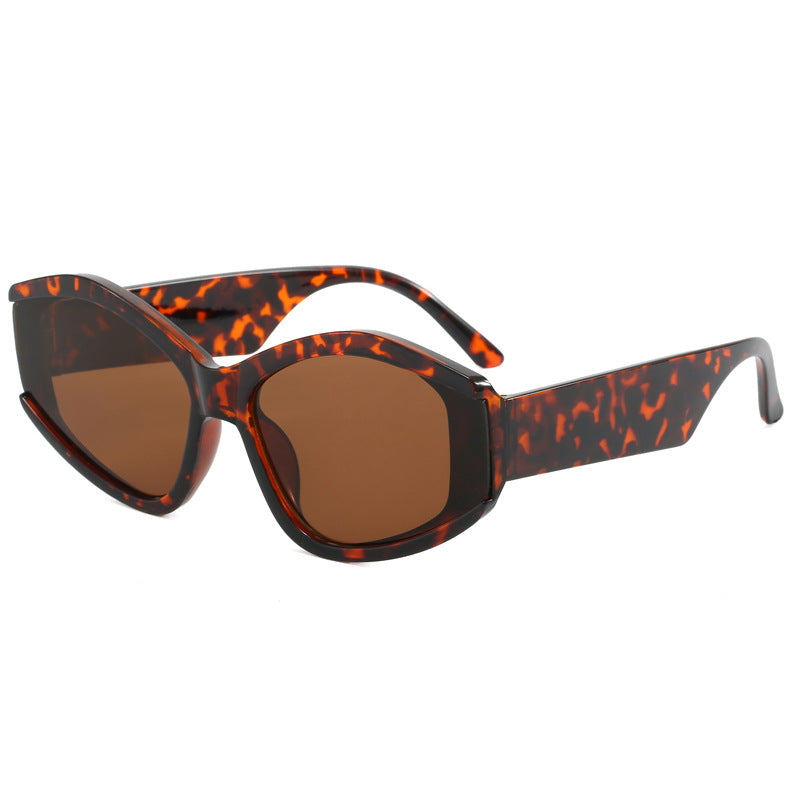 Damen modische Sonnenbrille mit markantem, futuristischem Design Brehn