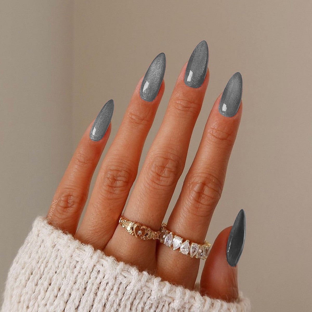 Glänzendes Gel Press-On Nagelset Brehn