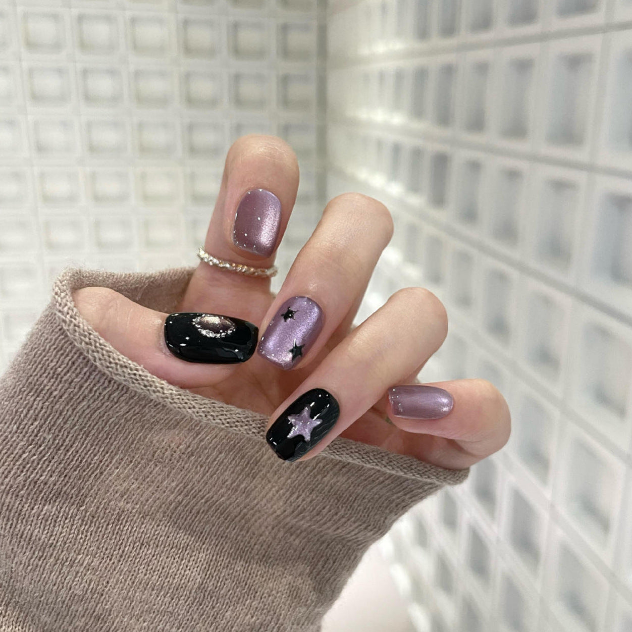 Kunstnägel mit Stilvollem Sternendesign Brehn