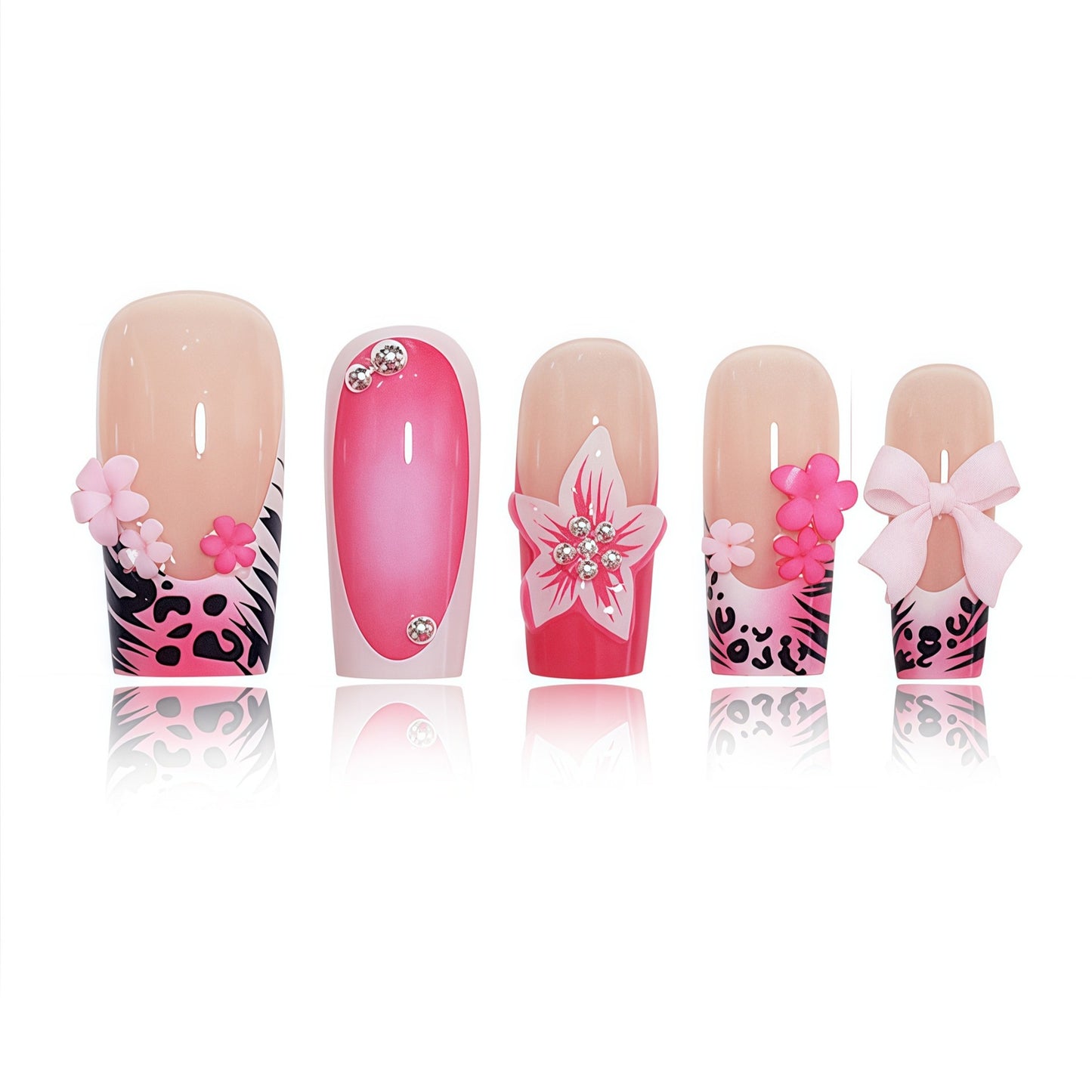 Dekorative Blumen-Nagelkunstverlängerungen Brehn