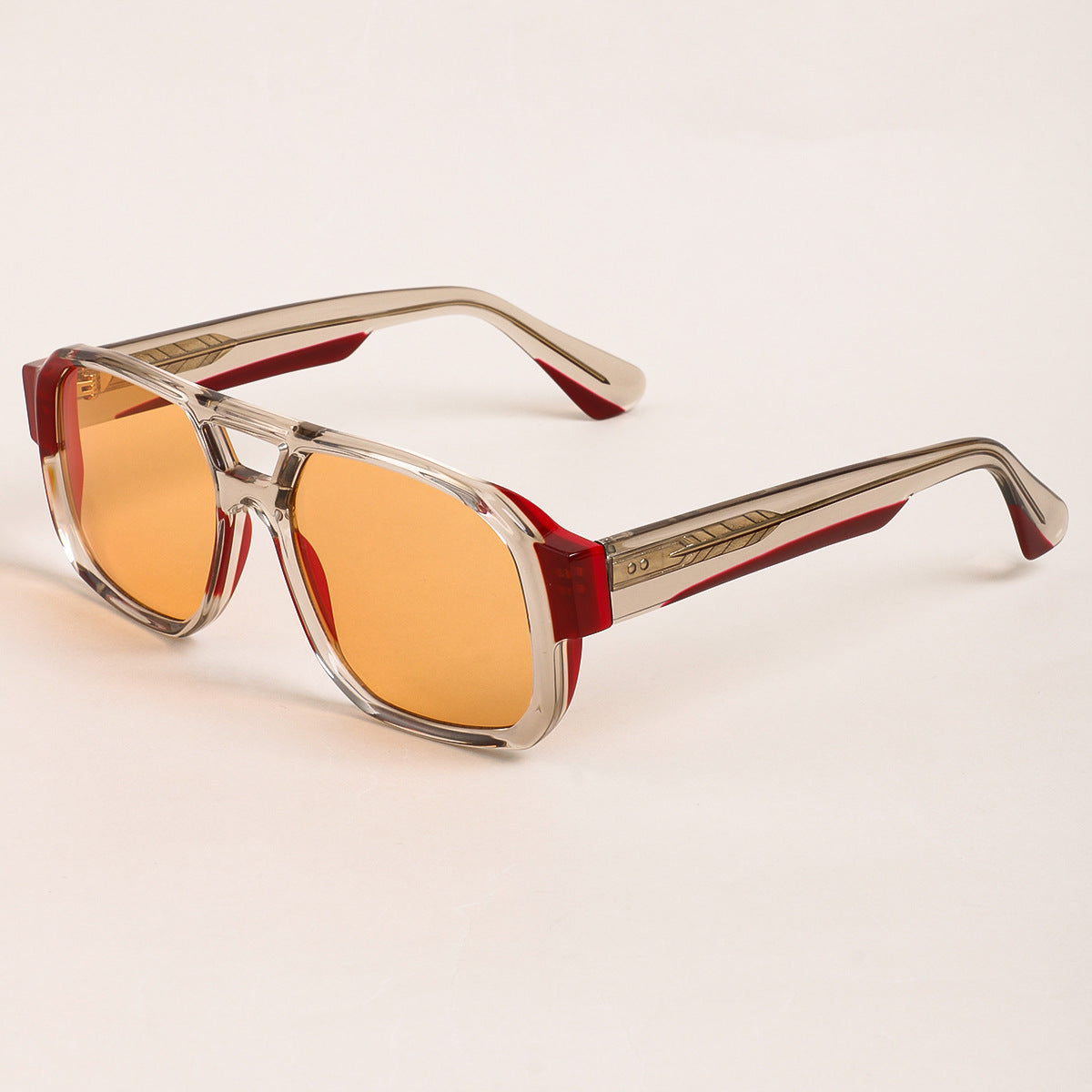 Damen Sonnenbrille im modernen Oversize-Stil mit klarem Rahmen und robusten Gläsern Brehn