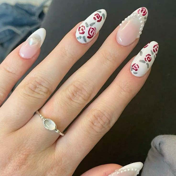Florale Nagelkunst
