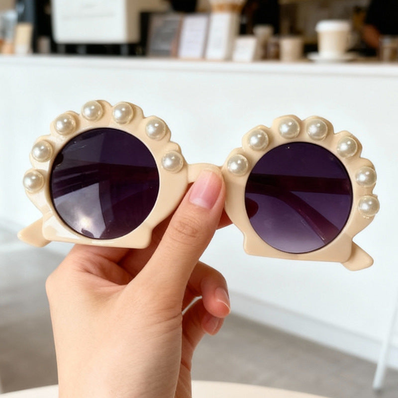 Perlenakzentuierte, von Vintage inspirierte Sonnenbrille Brehn
