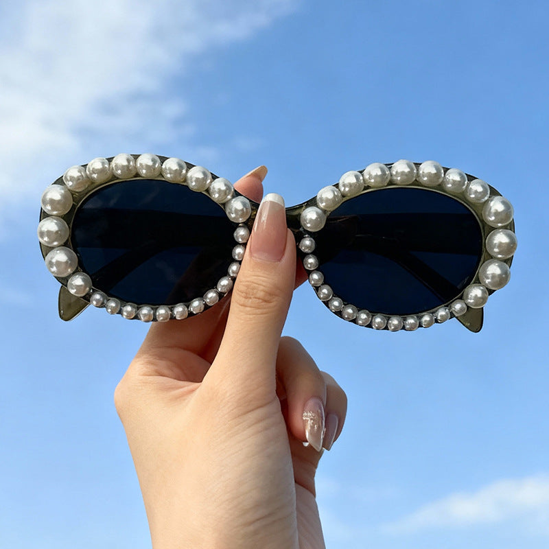Dekorativer Perlenrahmen Sonnenbrille Brehn