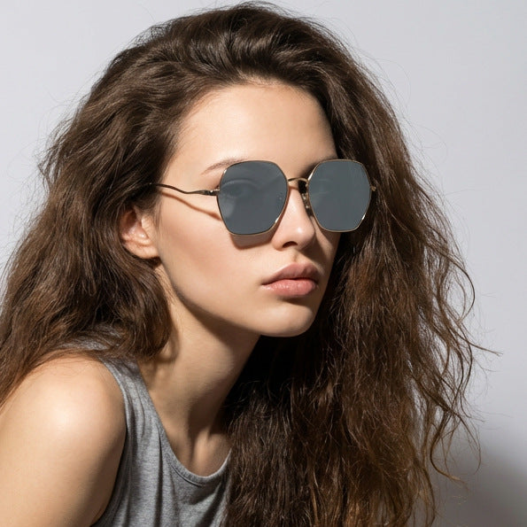 Damen geometrische Sonnenbrille mit hochwertigem Metallrahmen Brehn
