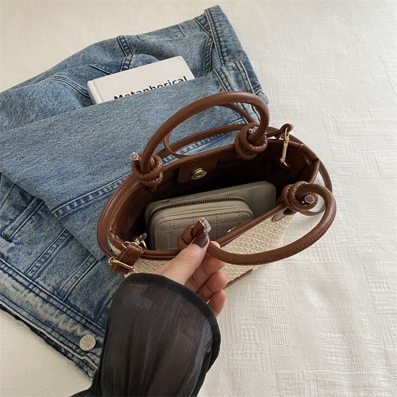 Woven Straw Tote-Handtasche mit Lederakzenten