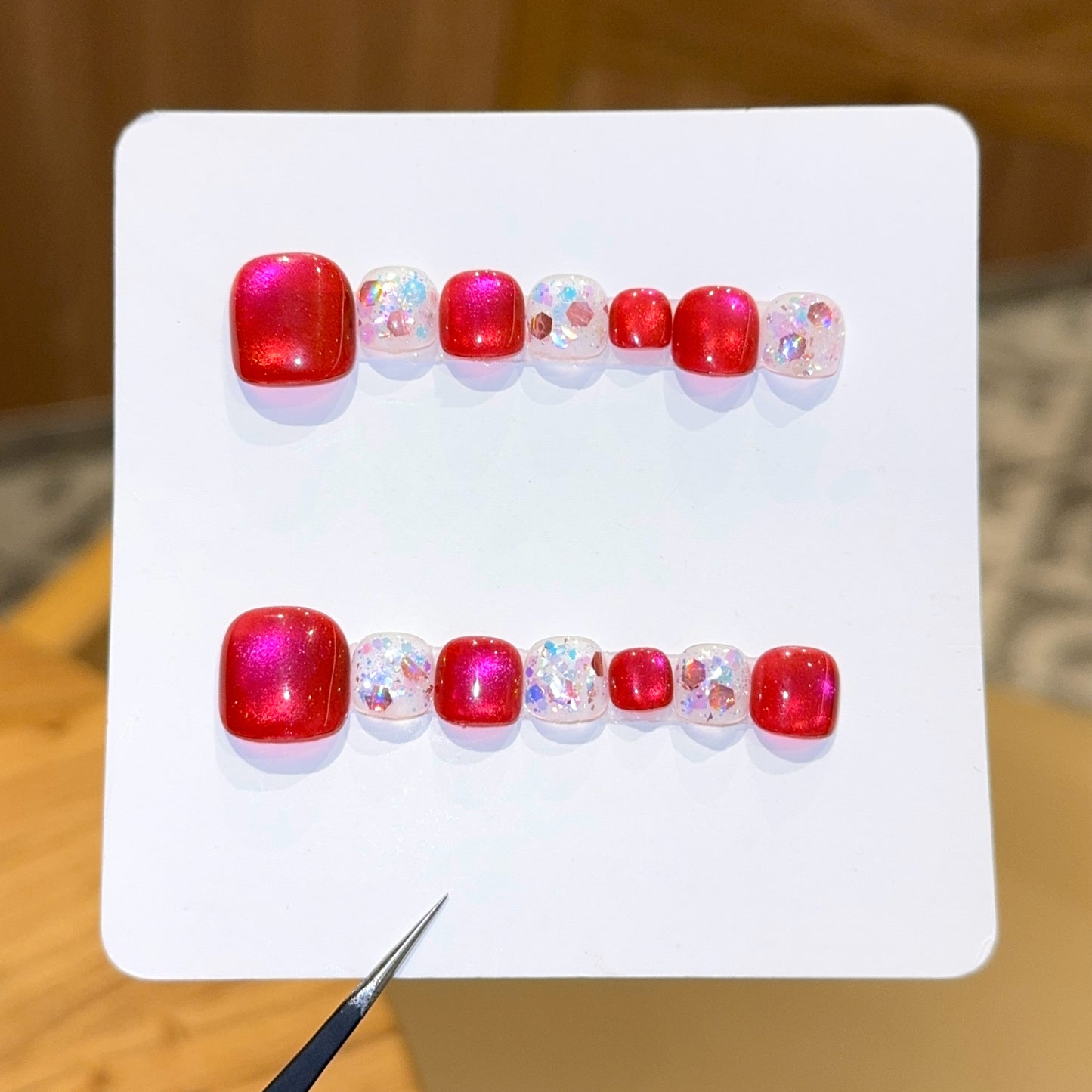 Kunstnägel mit Funkelnden Akzenten und Glitzerndem Design Brehn