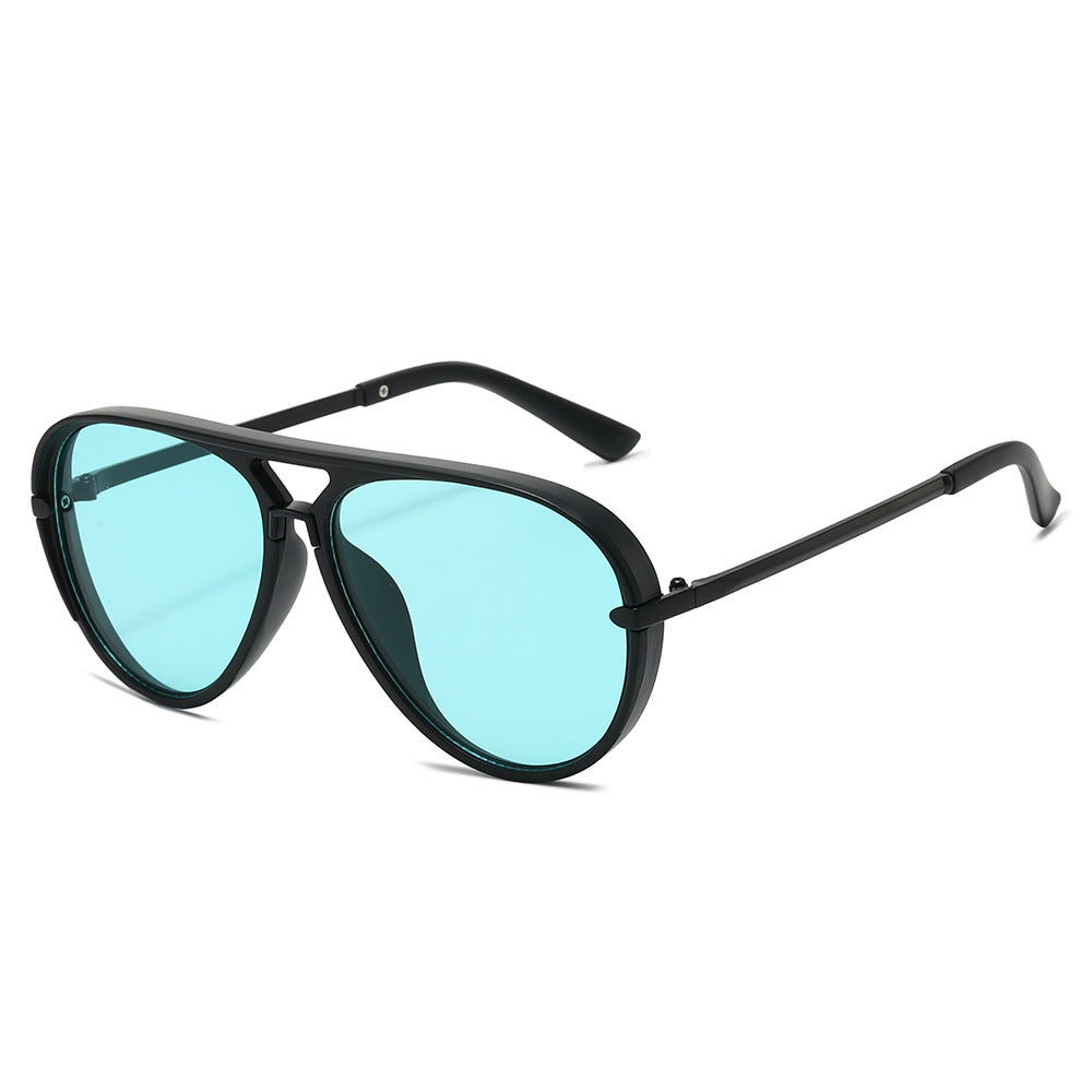 Elegante Aviator-Sonnenbrille mit goldenen Akzenten Brehn