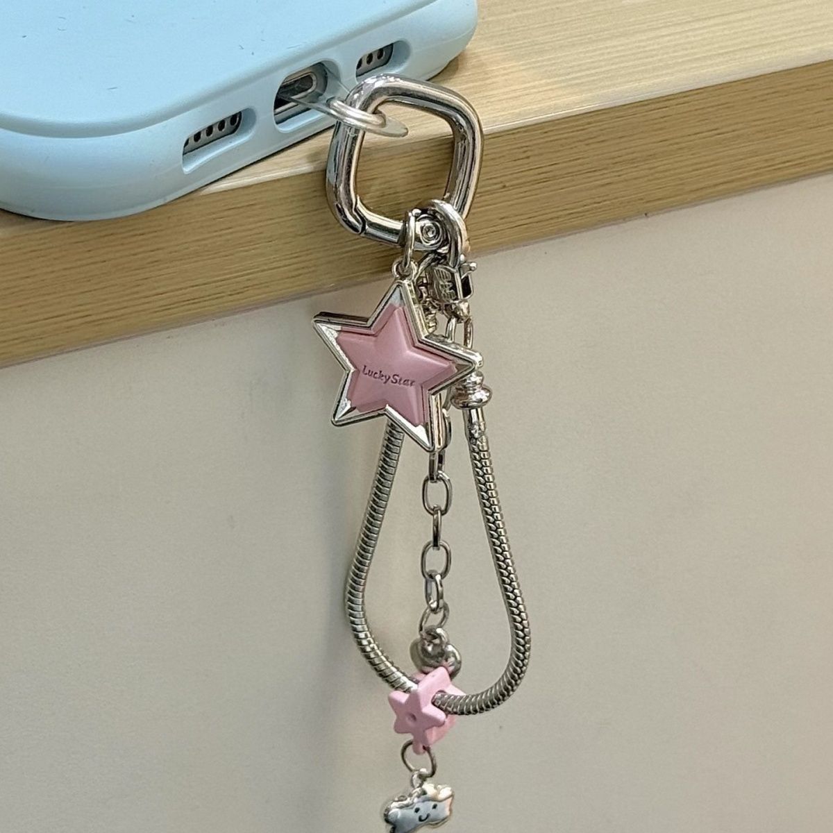 Dekorativer Stern Charm Schlüsselanhänger Halter Brehn