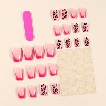 Stilvolle Leopard-Print-Nail-Art-Erweiterungen Brehn