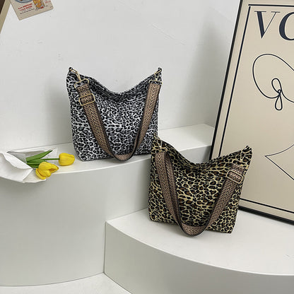 Stylische Tierdruck Schultertasche