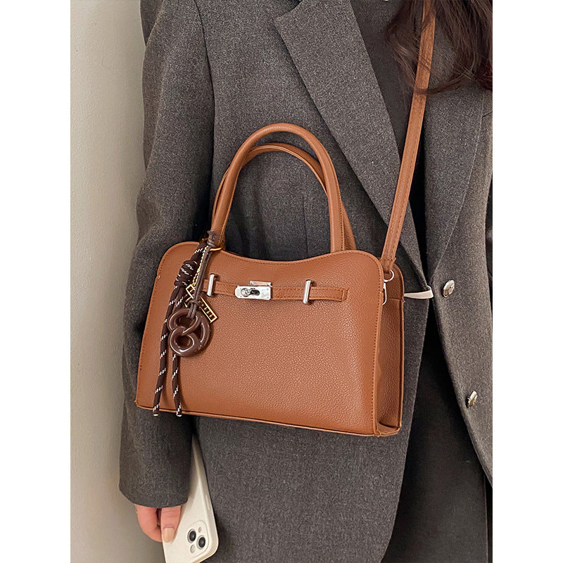 Elegante handgefertigte strukturierte Handtasche