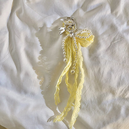 Eleganter mit Perlen verzierter Charm-Schlüsselanhänger Brehn