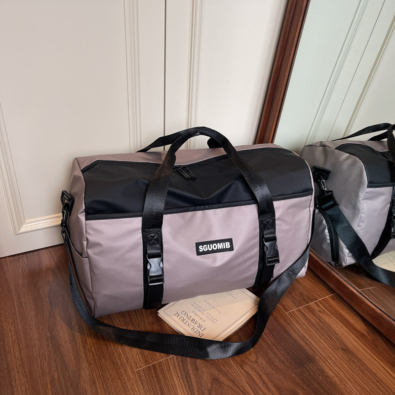 Sportliche Reisetasche Mit Robustem Design Brehn