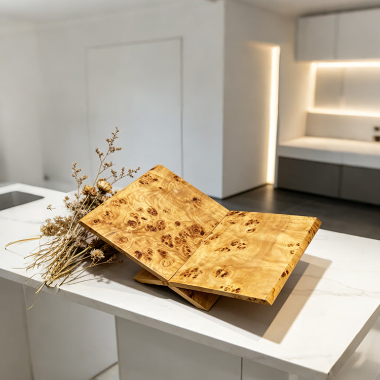 Stilvoller Holztisch