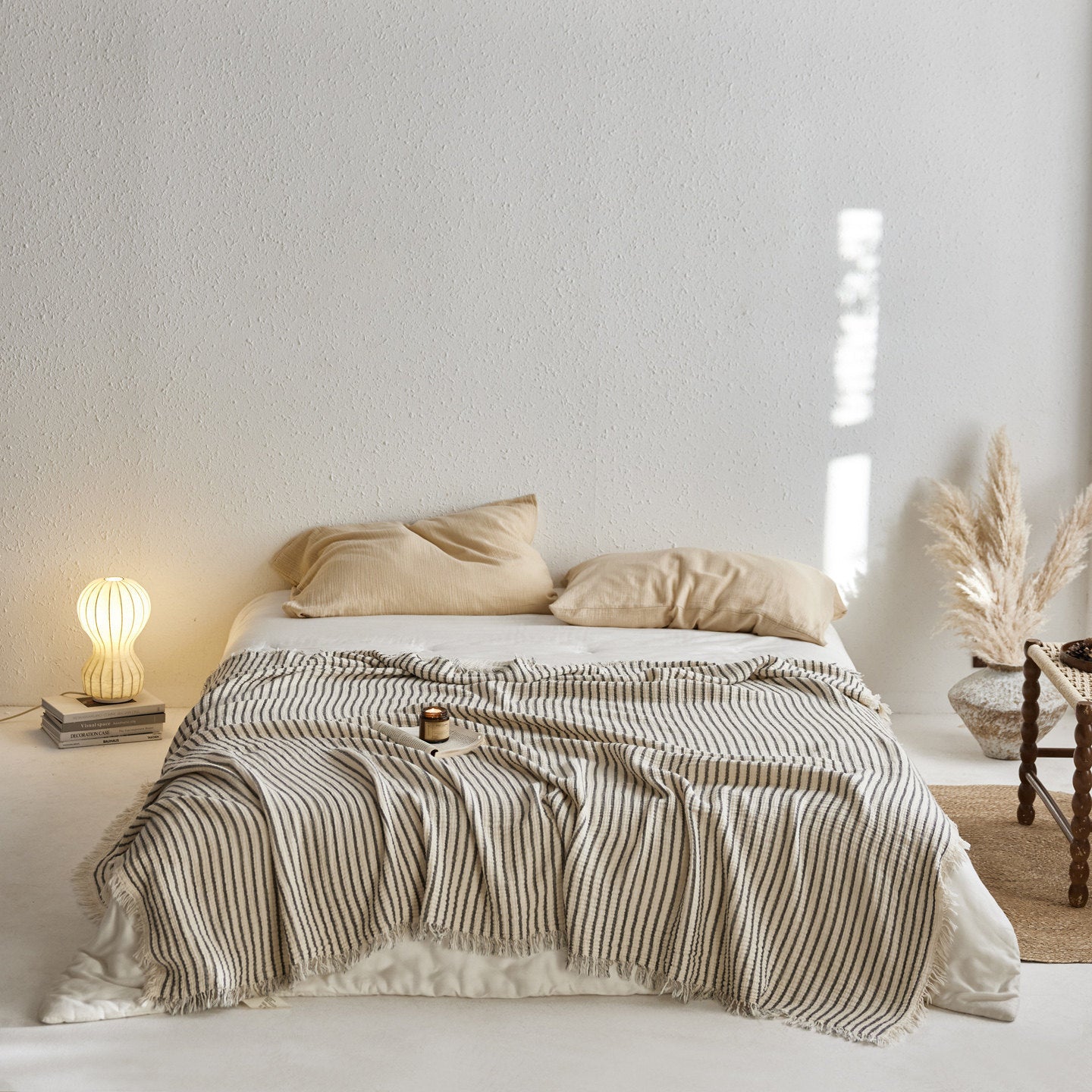 Damen elegante und luftige Tagesdecke aus hochwertiger Baumwolle Brehn