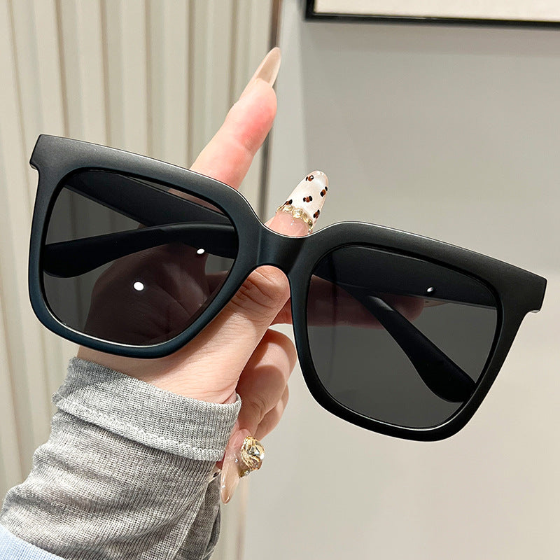 Damen oversized Sonnenbrille mit mattem Rahmen Brehn