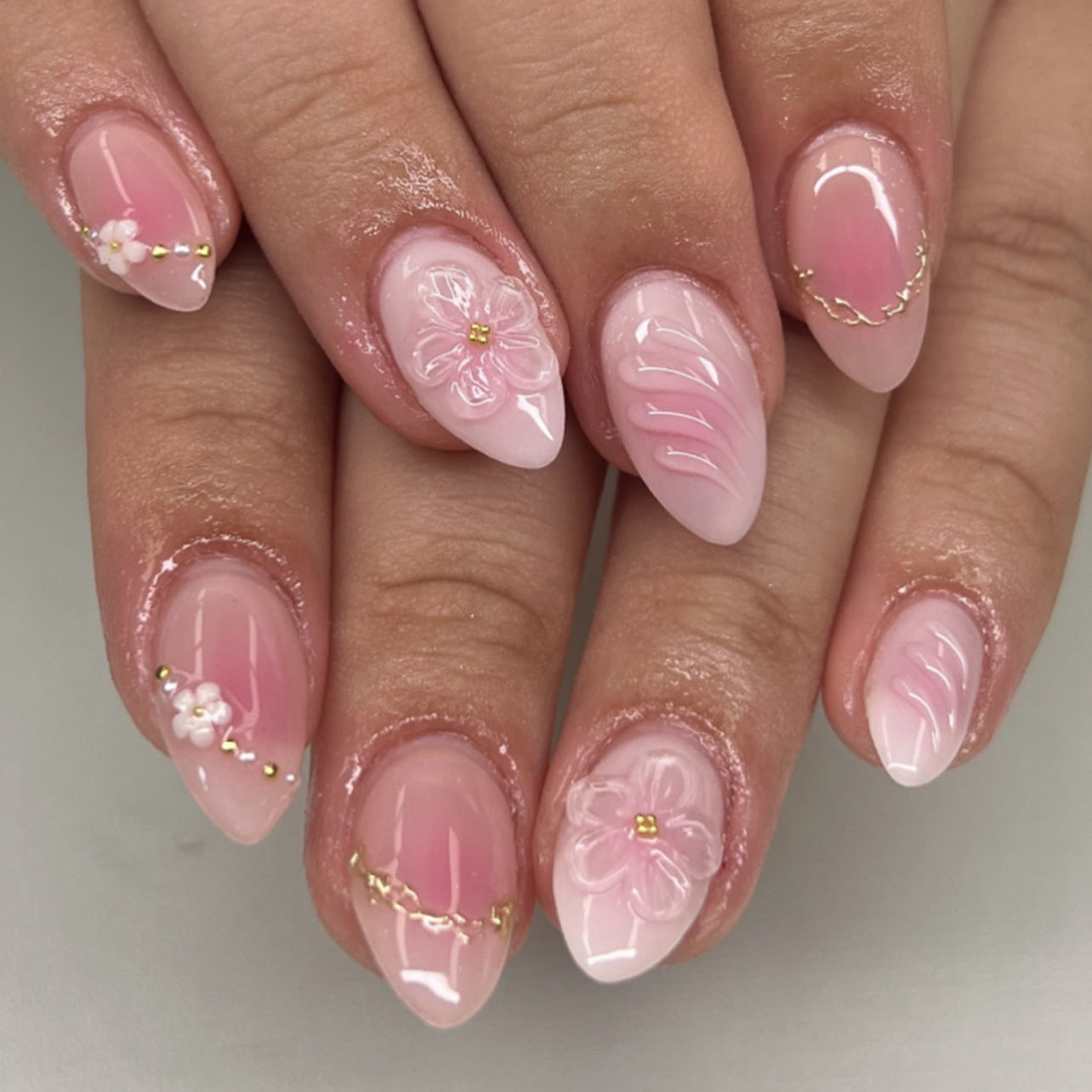 Elegantes florales 3D Press-On Nagelset Brehn