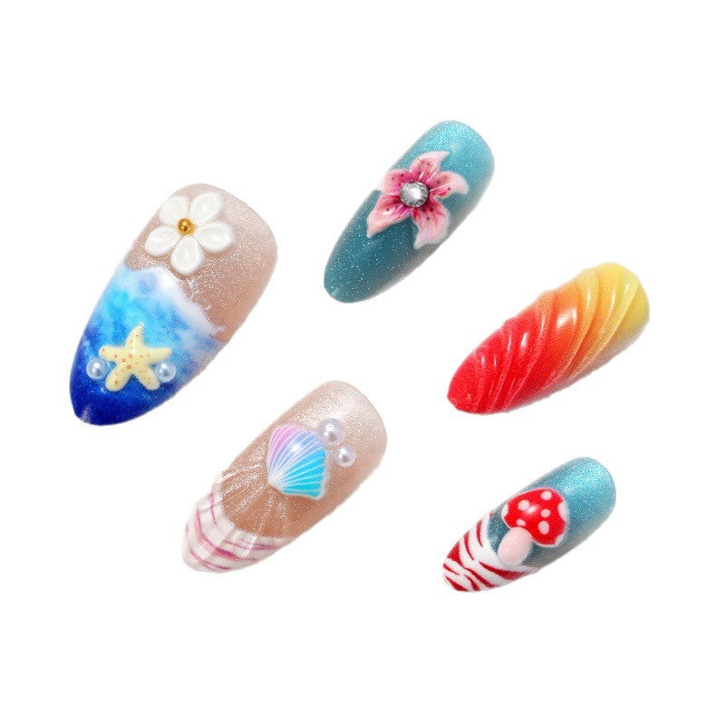 Kunstvolle Nageldesigns mit maritimen Motiven Brehn