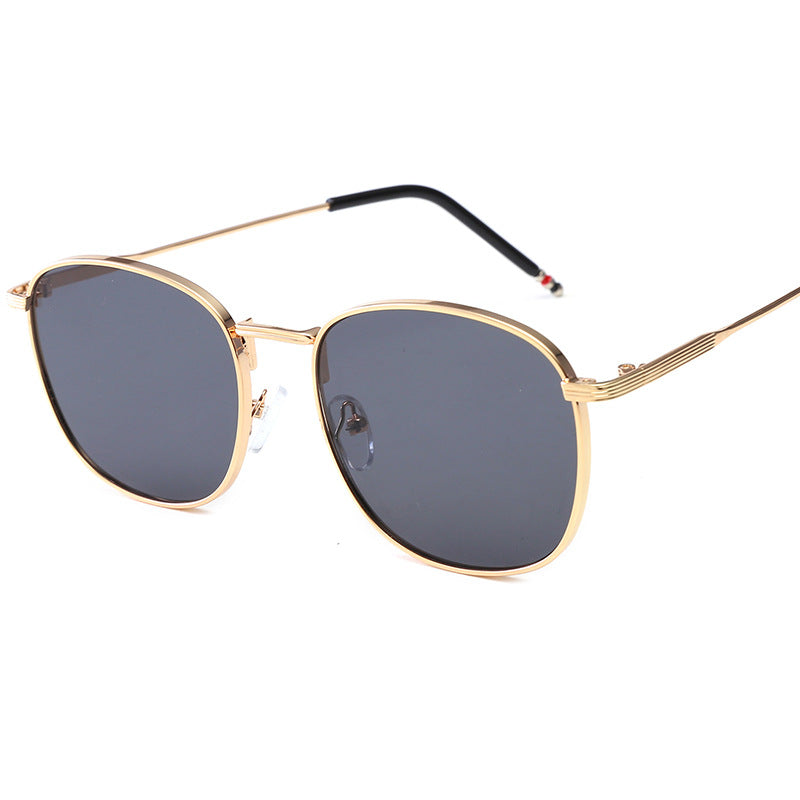 Damen stilvolle oversized Sonnenbrille mit glamourösem Metallrahmen Brehn