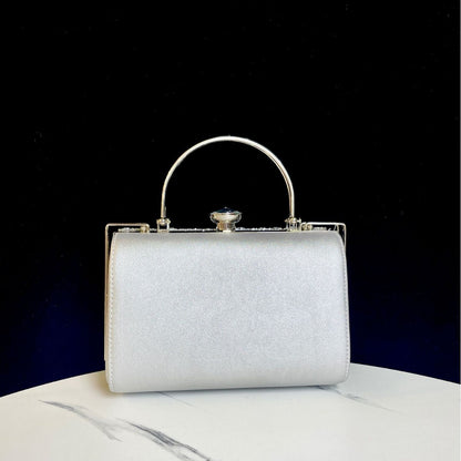 Aufwändiger bestickter Abendhandtasche