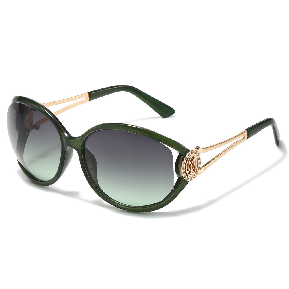 Designer Cat-Eye Sonnenbrille mit goldenen Akzentdetails Brehn