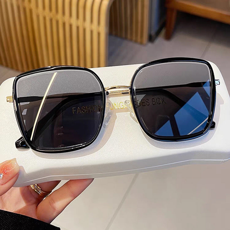 Damen oversized Sonnenbrille mit elegantem Metallrahmen und polarisierten Gläsern Brehn