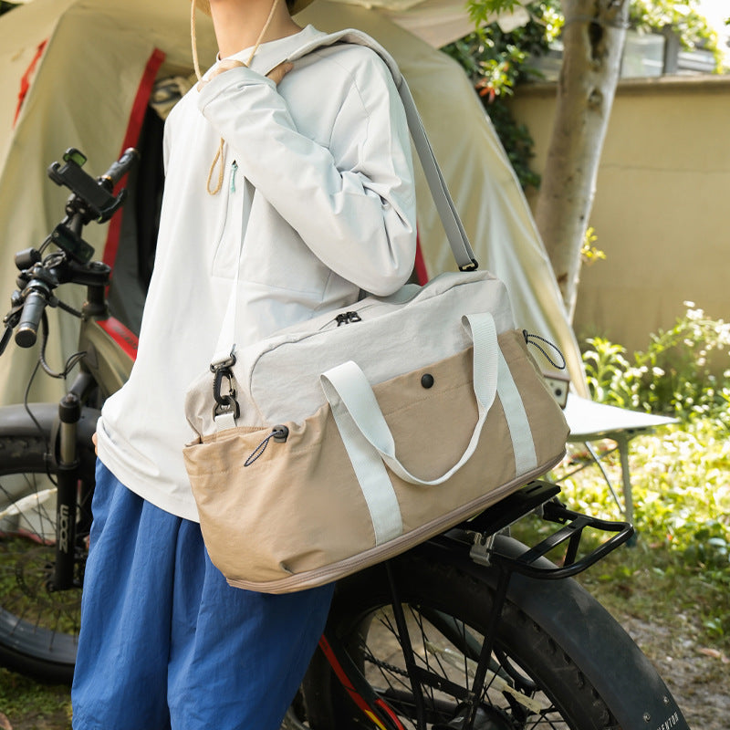 Vielseitige Reisetasche mit abnehmbarem Schultergurt Brehn