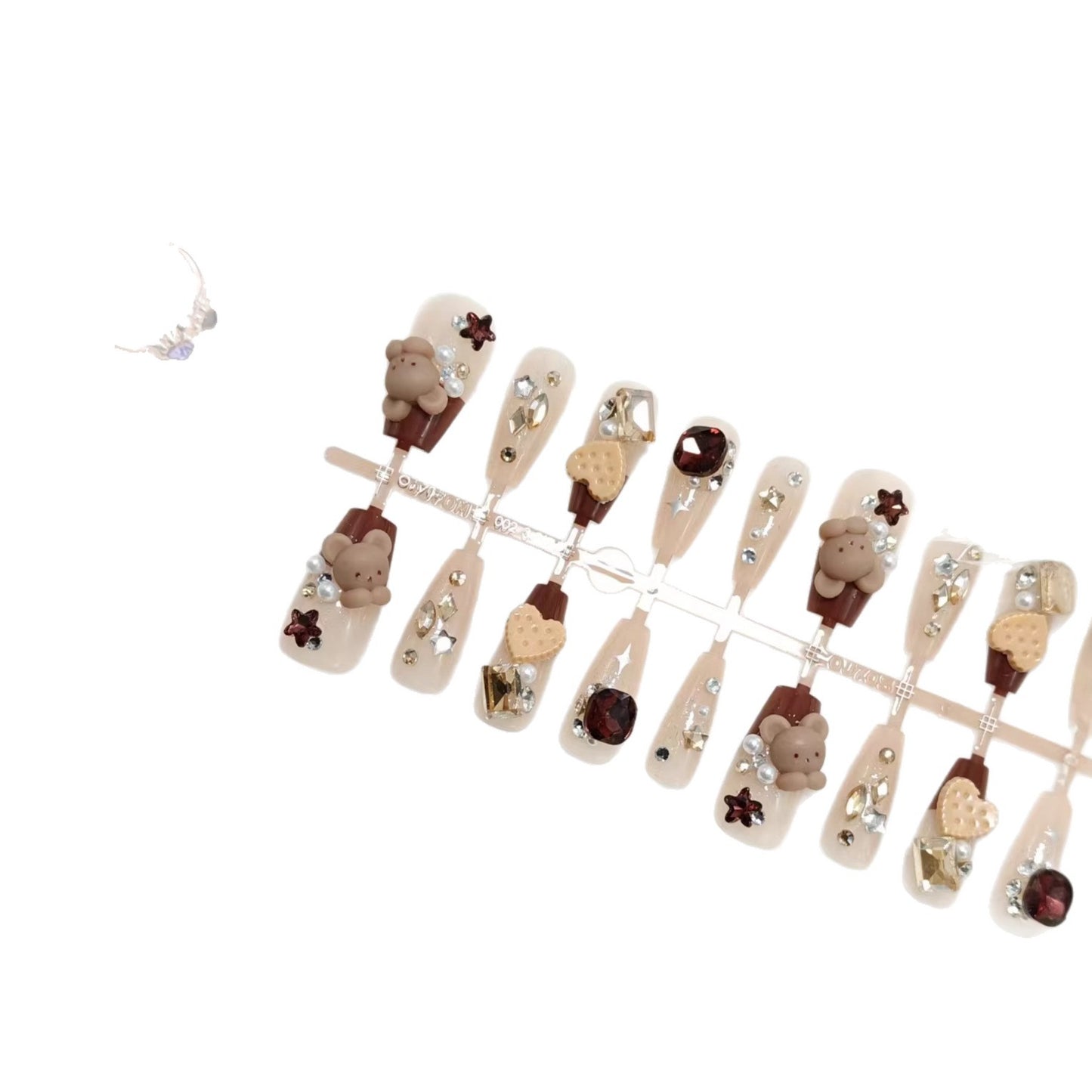 Kreative Kunstnägel mit Tierischen Motiven und Glitzerakzenten Brehn