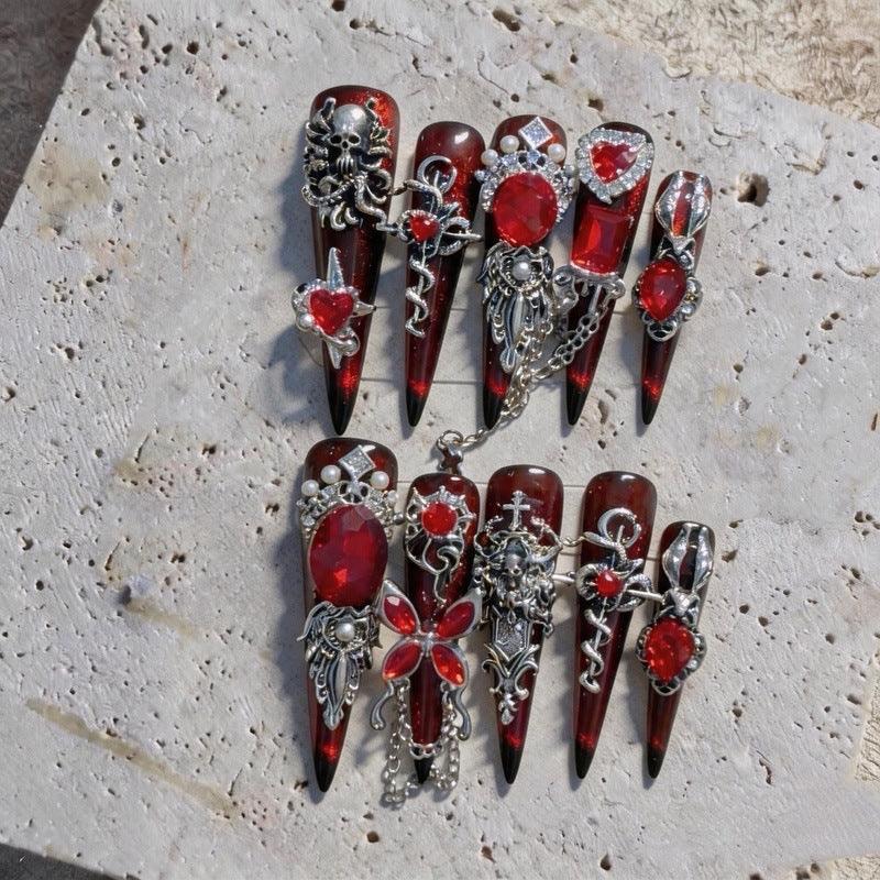 Dekorative Nagelkunst