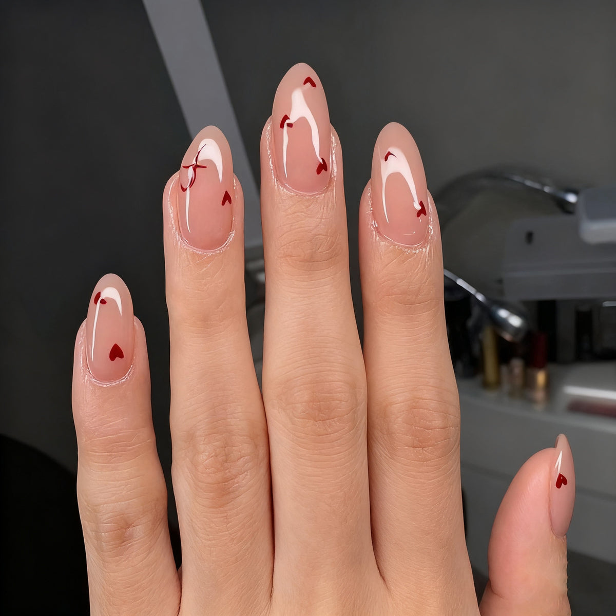 Heart-Attended Gel-Nagelverstärkungen Brehn