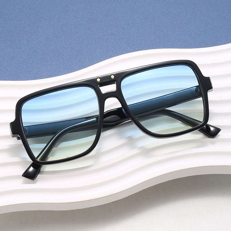 Damen quadratische oversized Sonnenbrille mit modischem transparentem Rahmen Brehn