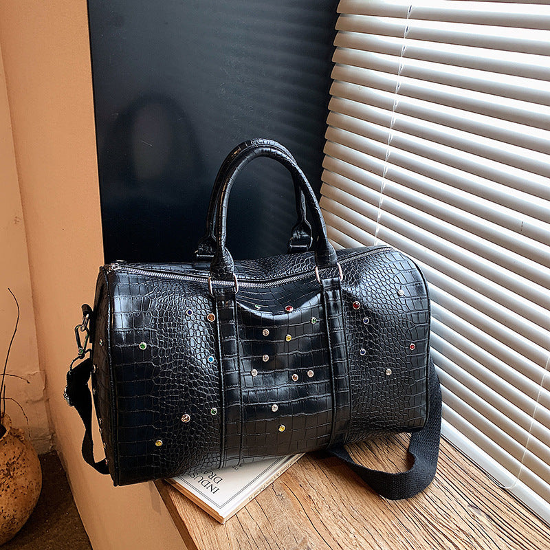 Modische Reisetasche mit Strukturierter Oberfläche und Vielseitigem Innenleben Brehn