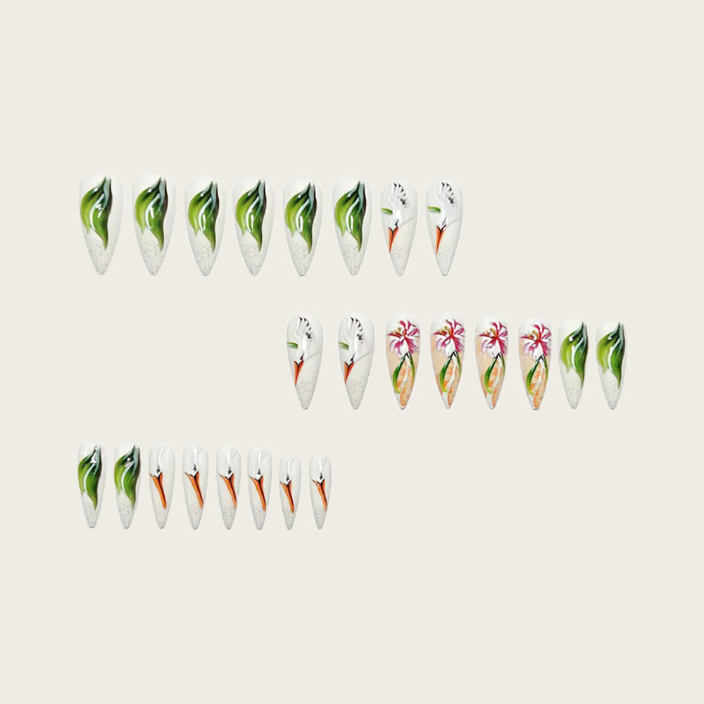 Kunstnagel-Set mit Floralem Storchendesign Brehn