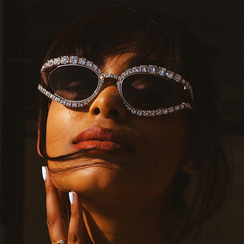 Damen Glamouröse Sonnenbrille mit funkelnden Kristallakzenten Brehn