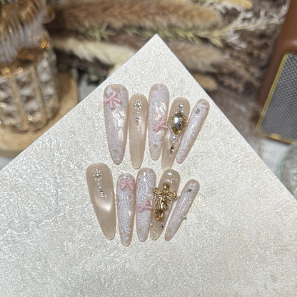 Dekorative Press-On Nagelspitzen Brehn