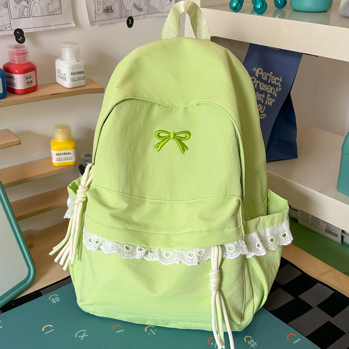 Stilvoller Bestickter Rucksack mit Schleifenakzent Brehn