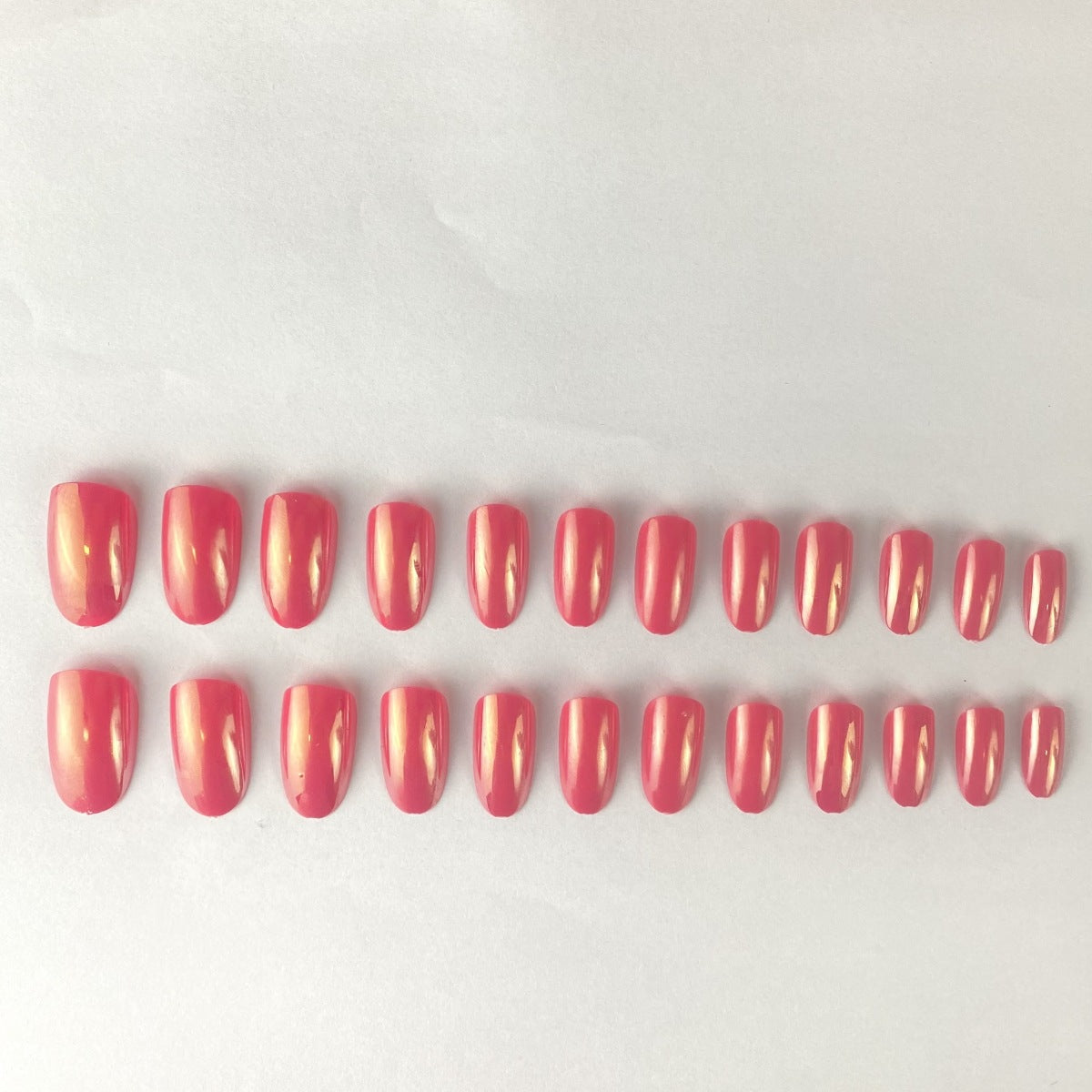 Glänzende langanhaltende Nagelkunst Brehn